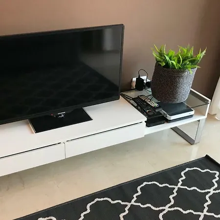 Appartement With Garden, Swimming Pool And Terrace