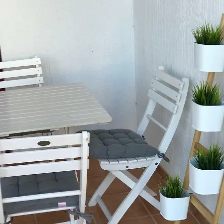 With Garden, Swimming Pool And Terrace Appartement *
